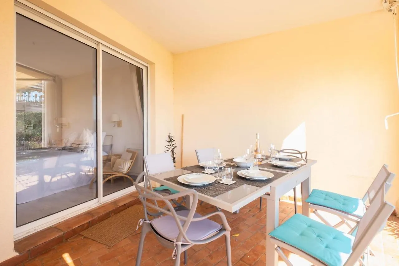 Rare! Exquisite 2-Bd Apartment Facing The Sea Cannes
