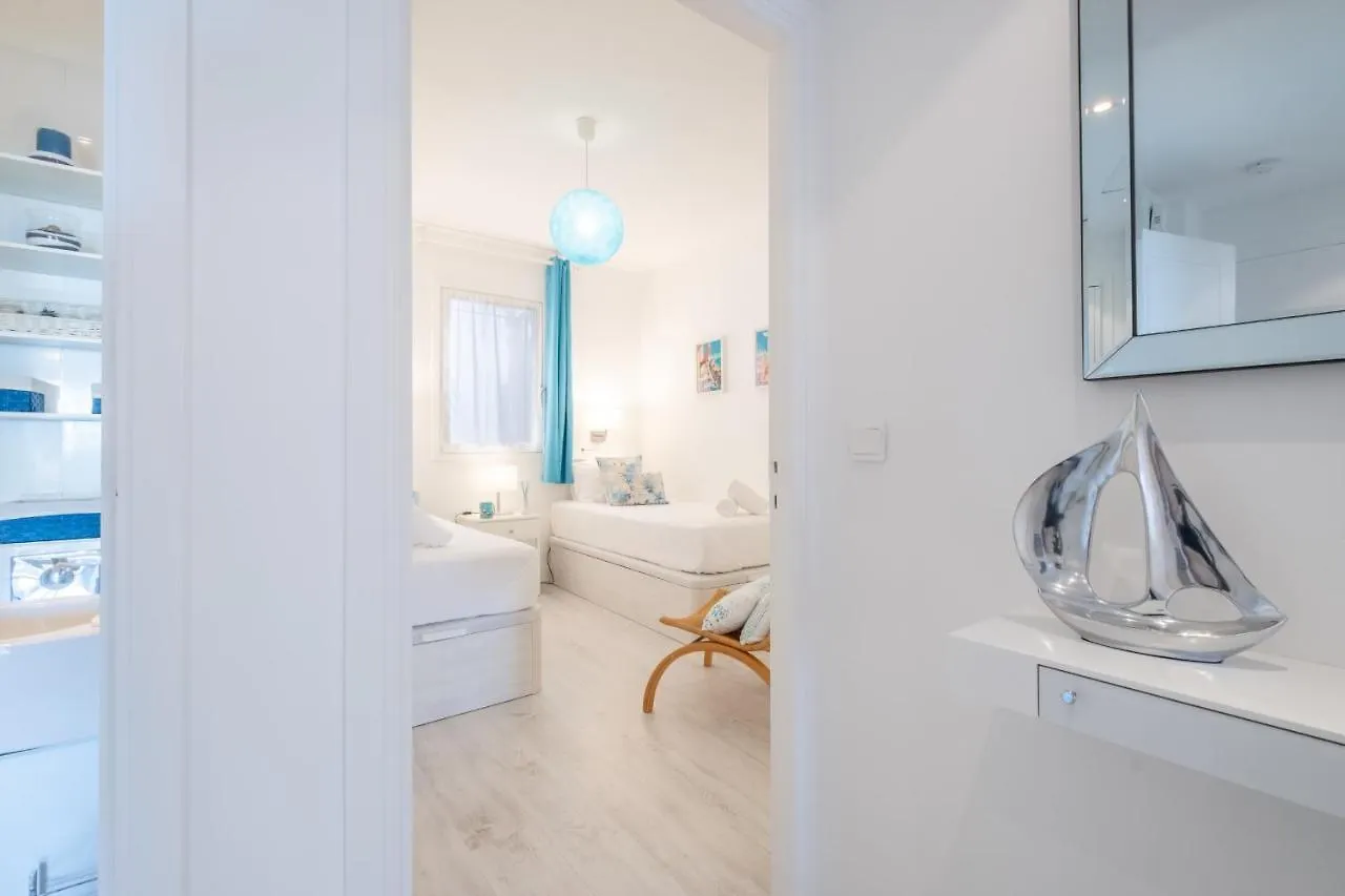 Rare! Exquisite 2-Bd Apartment Facing The Sea Cannes